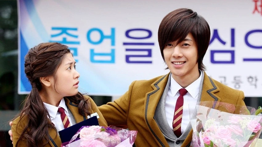 Download Playful Kiss | 2010 | Season 1 | Hindi Dubbed (ORG) | Complete All Episodes | K-Drama Tv Series | MoviesWood